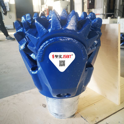 Sprzęt wiertniczy Stalowy ząb Tricone Bit 143/4 &quot;Certyfikat ISO i API