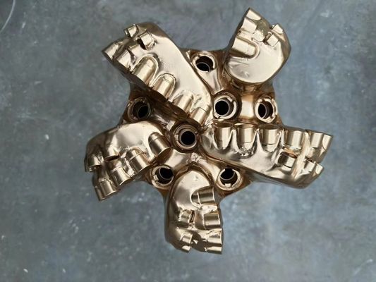 Wysokiej jakości 8,5 cala wiertarka PDC 5 ostrzy podwójny rzędowy.
