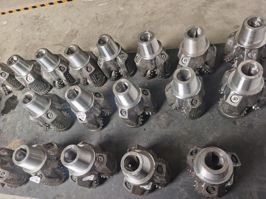 Fabryka 12 cali IADC537 Tricone Roller Cone Bit do wiercenia studni naftowych